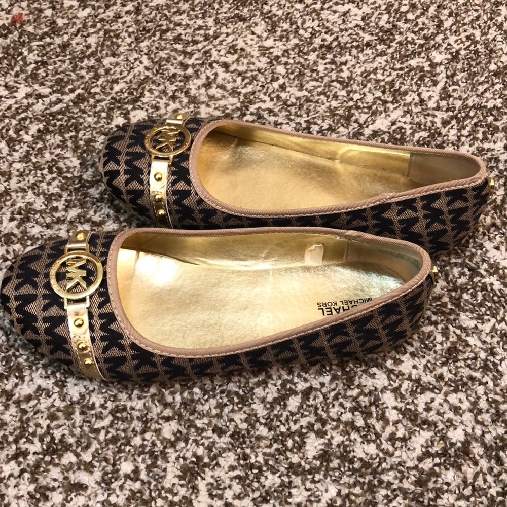 Michael Kors flats